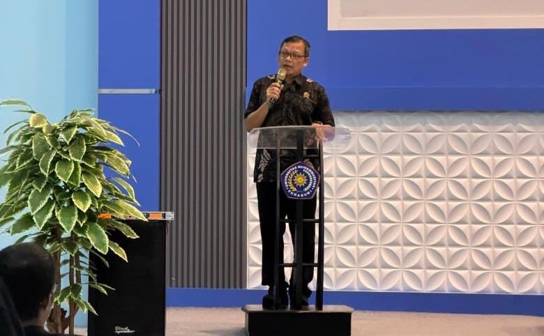 Di Seminar Himaksi UMMI, Ketua DPRD Kota Sukabumi Dorong Investasi Syariah Jadi Strategi Hadapi Ketidakpastian Global