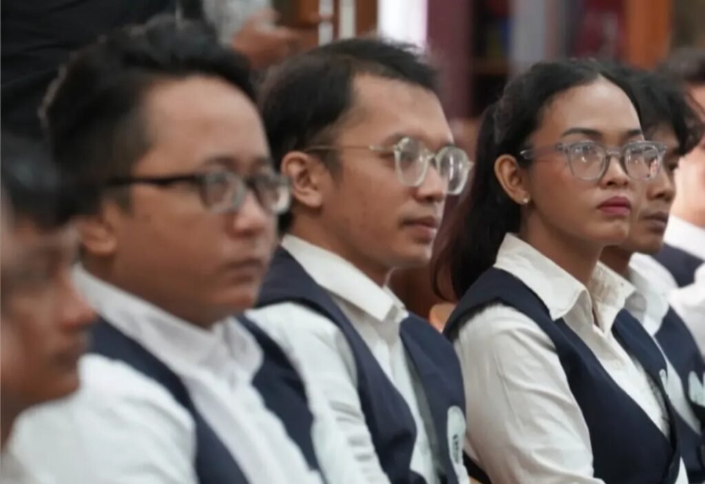 Dilepas ke Luar Negeri, Puluhan Calon Pekerja Migran Asal Sukabumi Bekerja di Hotel, Restoran Hingga Terapis