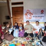 Pelatihan Buket di Situmekar, Anggota DPRD Sukabumi Kang Dindin Dorong Pemberdayaan Perempuan Berbasis Kreativitas