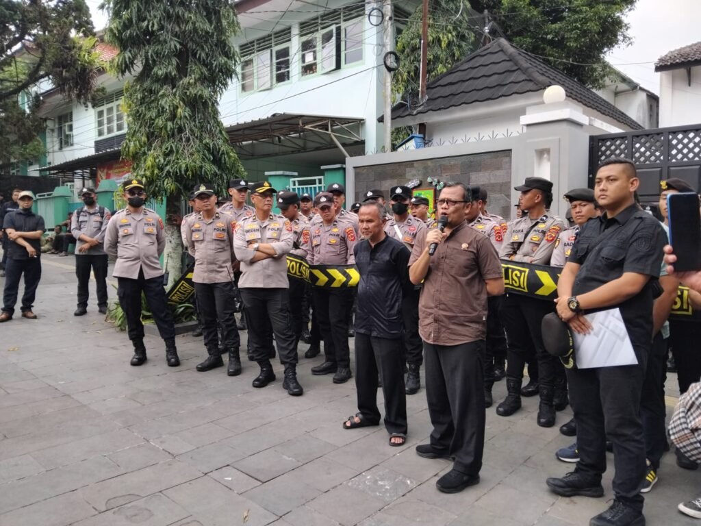 Ketua DPRD Kota Sukabumi Terima Aspirasi Aksi Bela Rakyat 2626