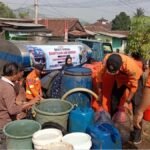 Sambut Hari Bhayangkara ke-80, Polres dan BPBD Sukabumi Salurkan Air Bersih untuk Warga Terdampak Kekeringan