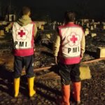 PMI Kabupaten Sukabumi Bergerak Cepat, Relawan Layani Penyintas Kebakaran Kasepuhan Ciptamulya