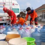 Saat Air Bersih Mulai Langka, PMI Turun Tangan Pasok 5.000 Liter untuk Warga Sukabumi