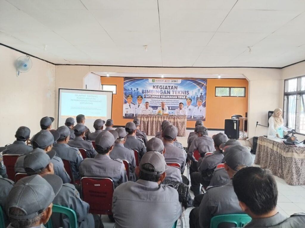 Tak Hanya Jaga Keamanan, Satlinmas Tipar Sukabumi Diminta Aktif Dorong Pajak dan Kepedulian Sosial