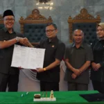 Fraksi DPRD Kota Sukabumi Bahas Raperda Perangkat Daerah dan RTH, Wali Kota Respons Raperda Investasi
